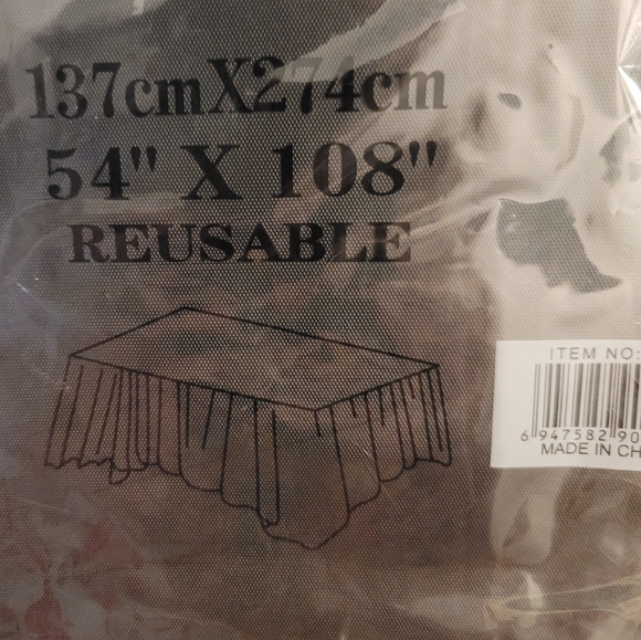 6pk Tablecloth Heavy Duty Plastic Disposable for 6 to 8 ft tables NEW - Picture 8 of 8